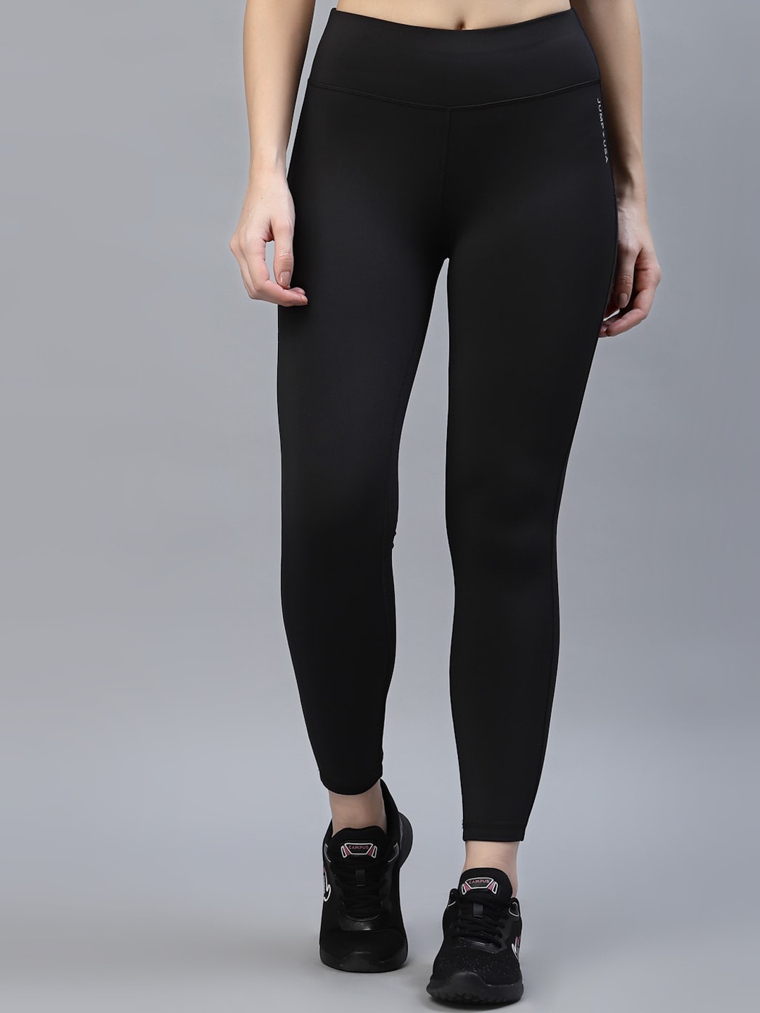 

JUMP USA Women Black Solid Rapid-Dry Seamless Tights