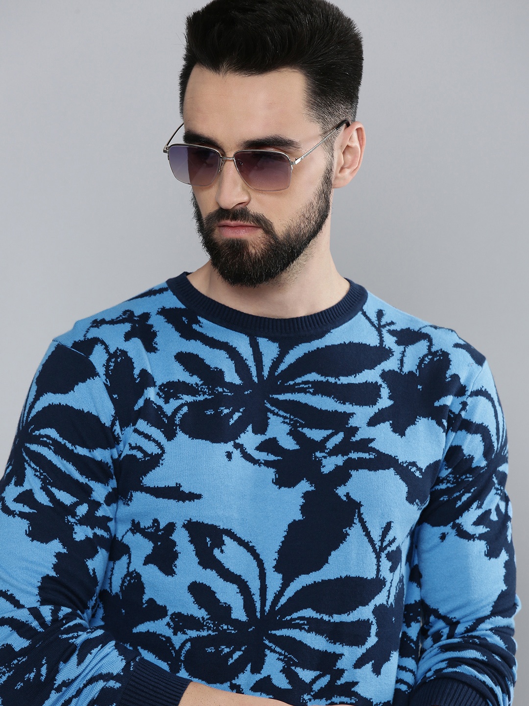 

Levis Men Blue Floral Printed Pure Cotton Sweatshirt