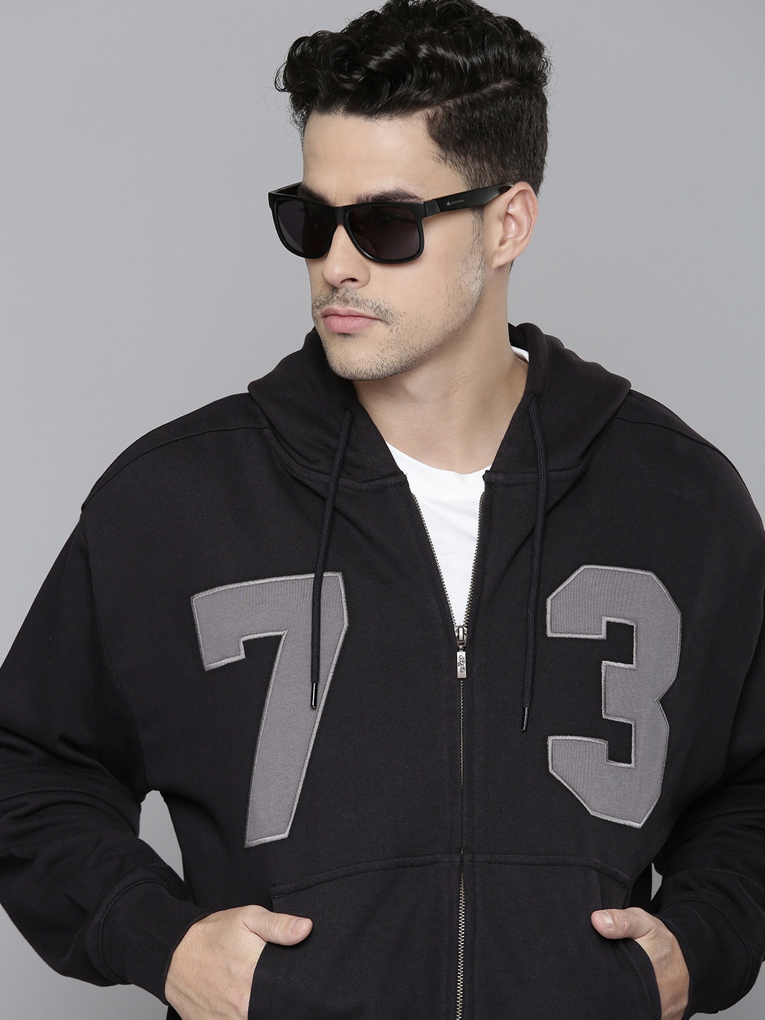 

Levis Men Graphic Printed Front-Open Pure Cotton Hooded Sweatshirt, Black