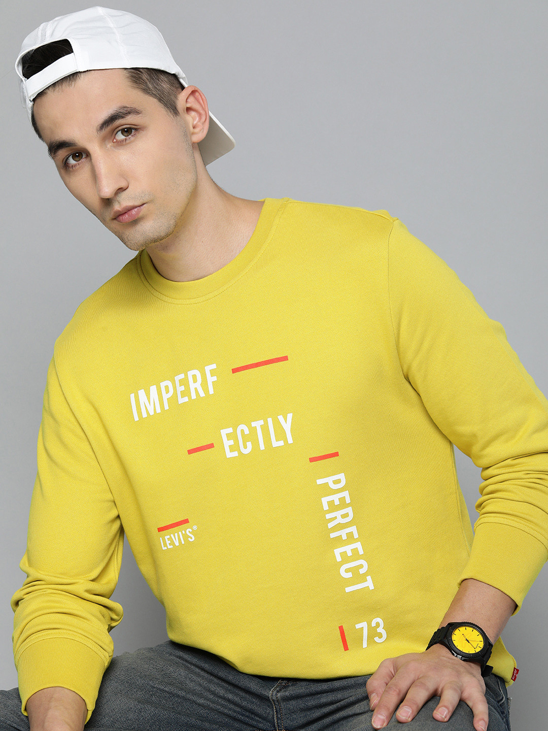 

Levis Men Yellow & White Printed Pure Cotton Sweatshirt
