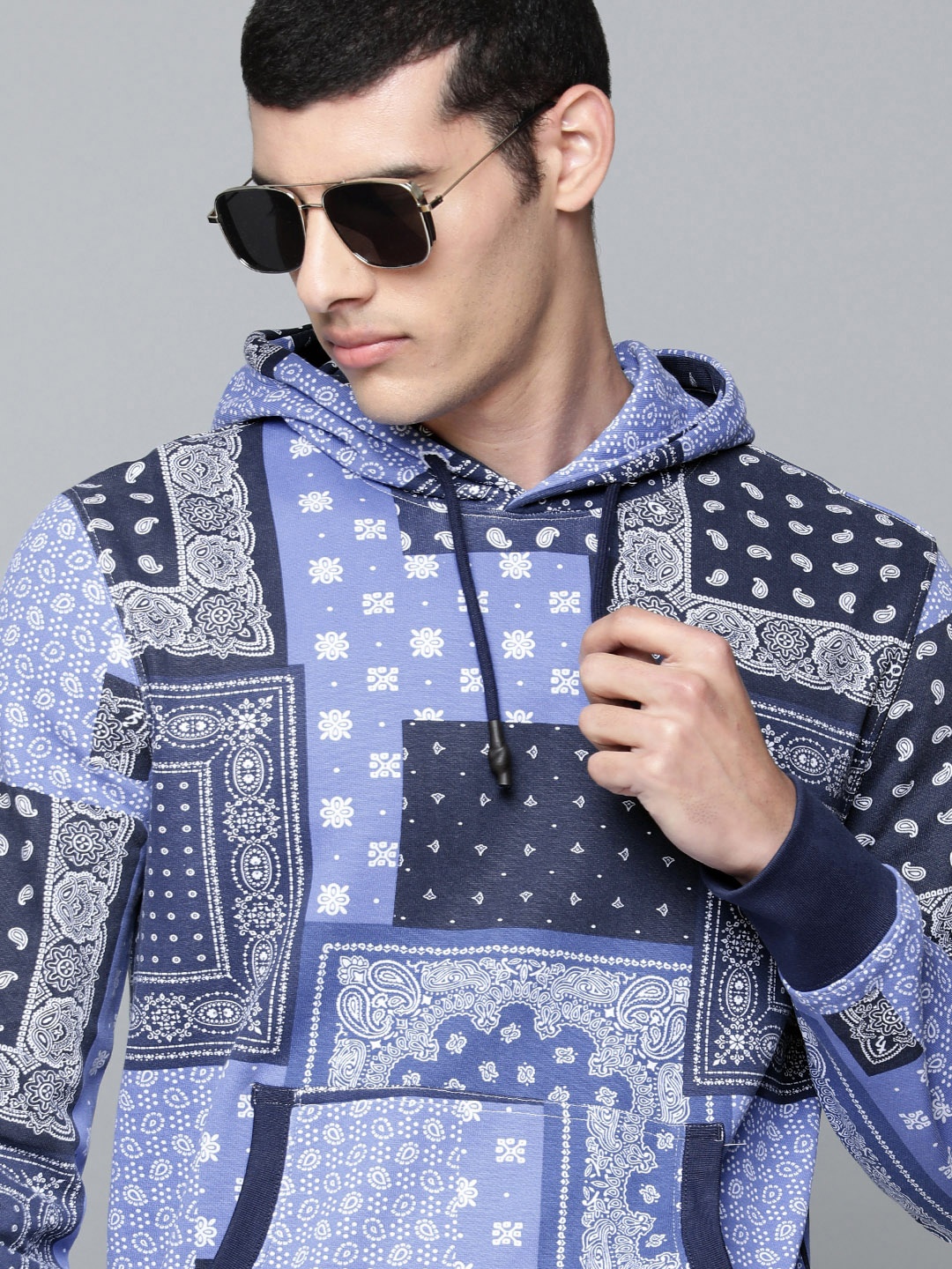 

Levis Men Blue Printed Sweatshirt