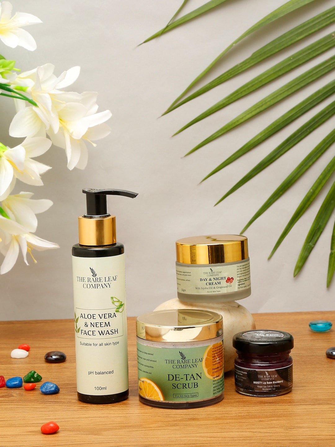 

THE RARE LEAF COMPANY Brightening Skincare Routine Combo, Multi