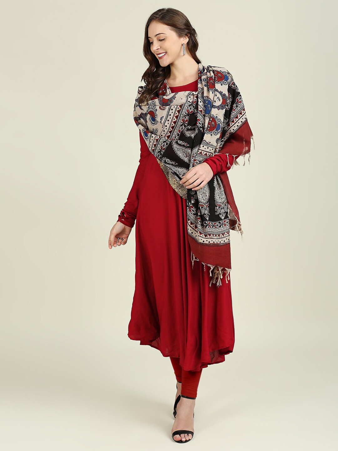 

Dupatta Bazaar Beige & Black Ethnic Motifs Printed Pure Cotton Kalamkari Dupatta