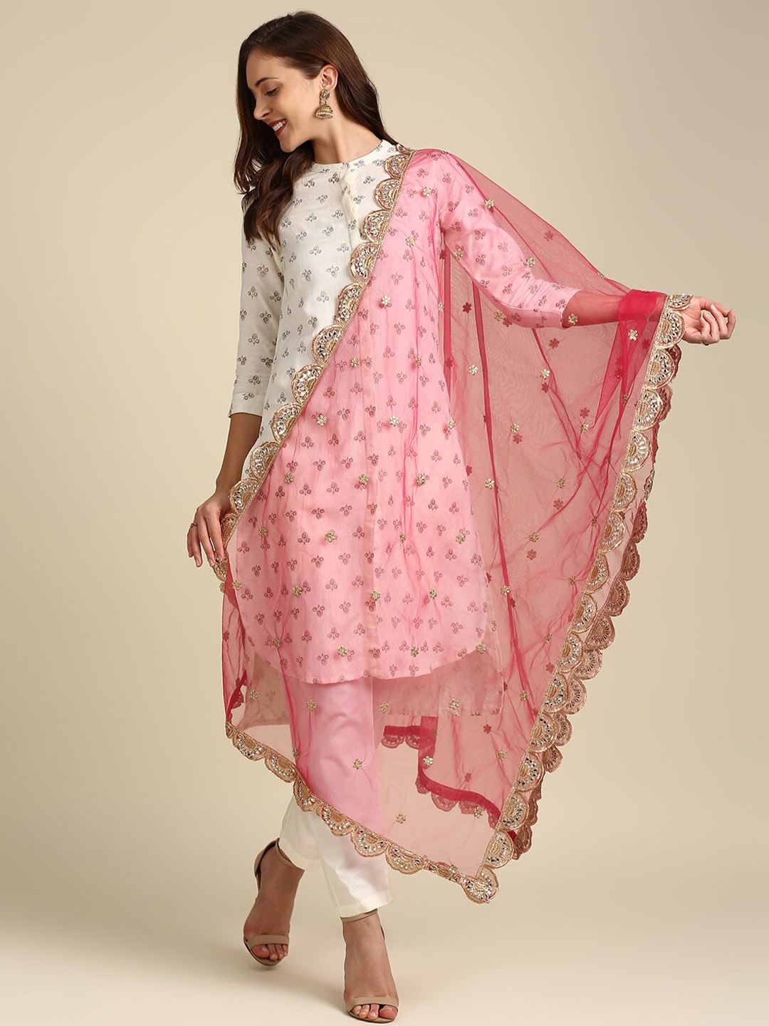 

Dupatta Bazaar Pink & Gold-Toned Ethnic Motifs Embroidered Dupatta with Gotta Patti