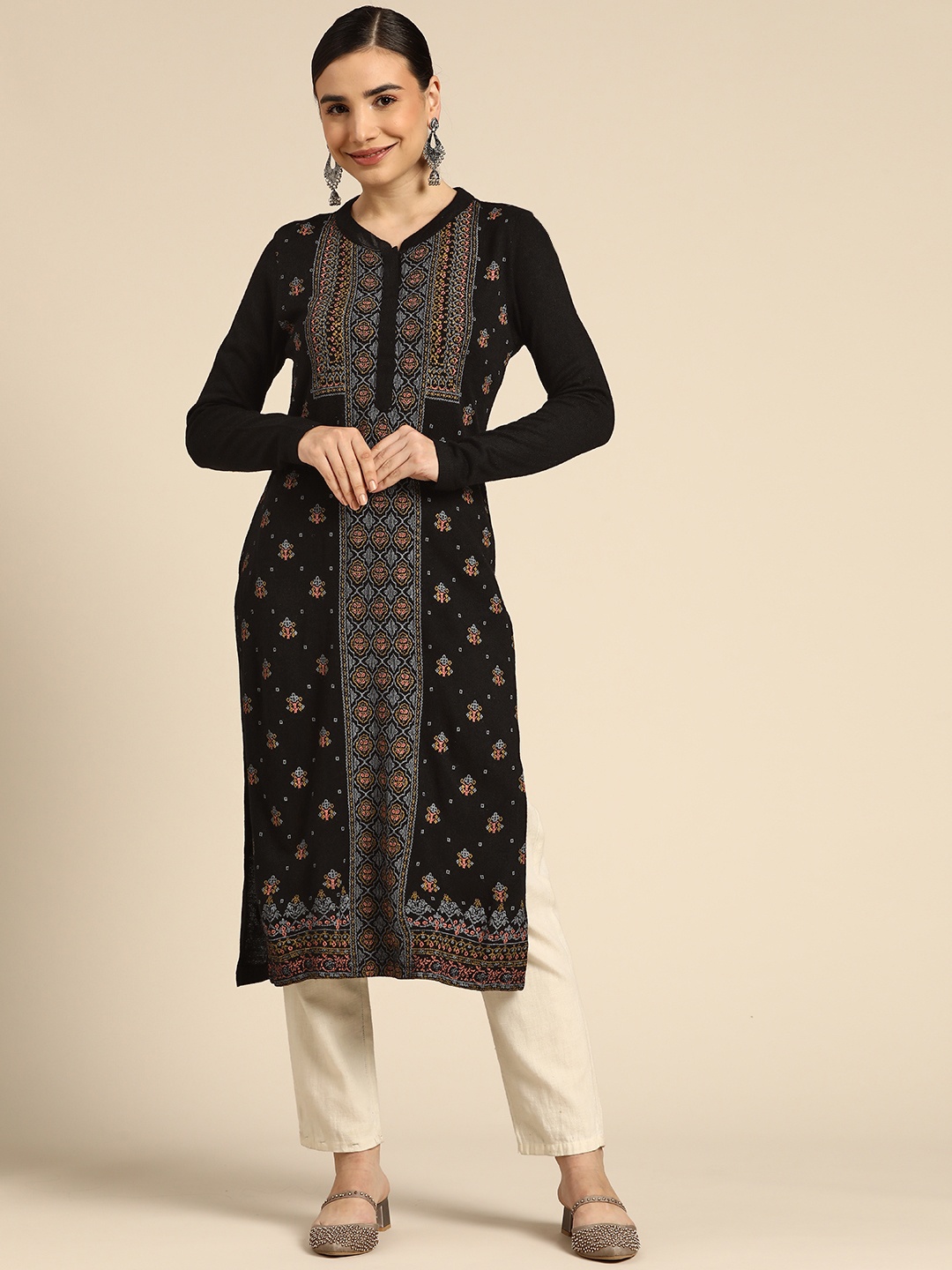 

Anouk Women Black Ethnic Motifs Knitted Acrylic Winter Kurta