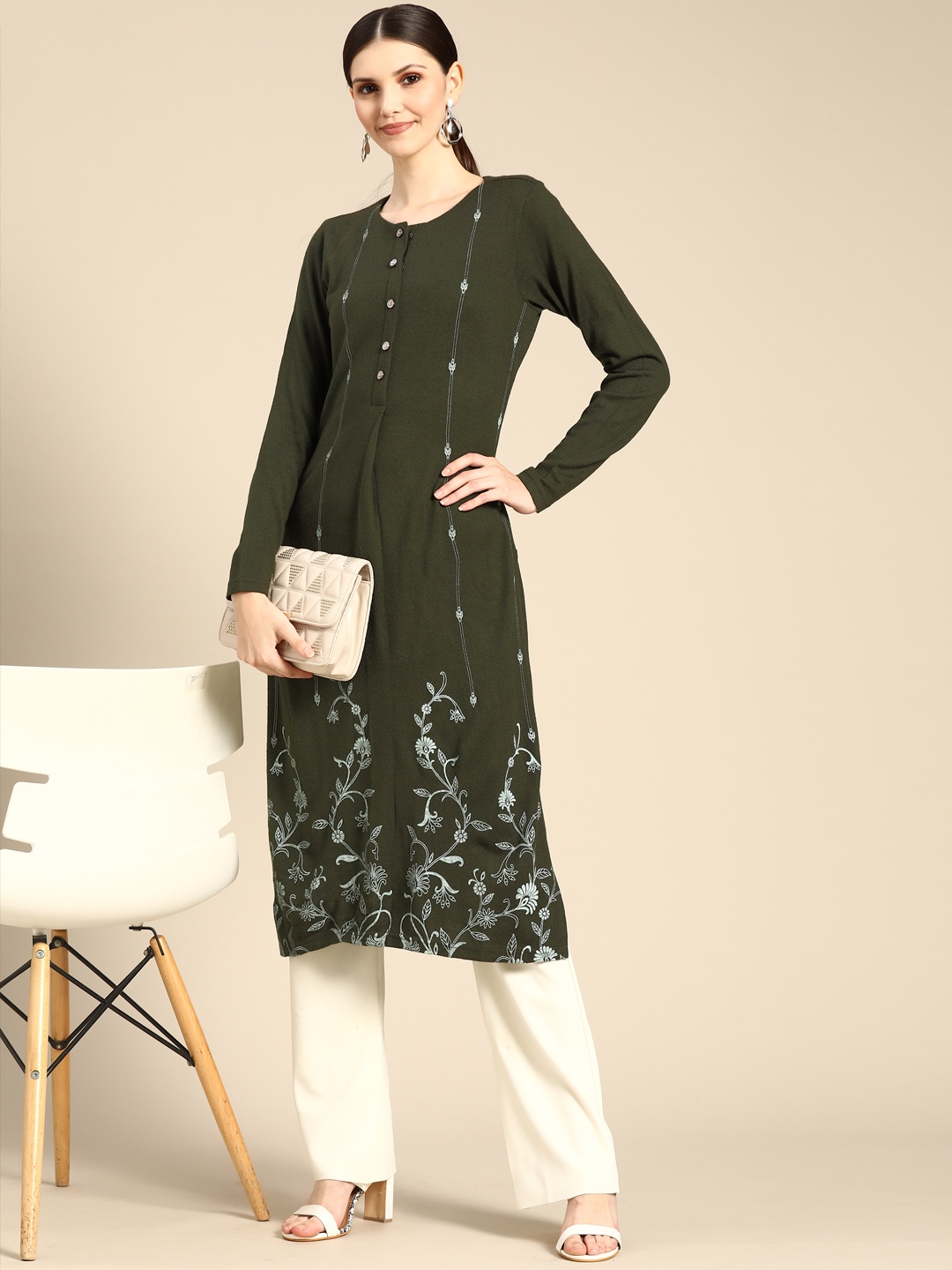 

Anouk Women Olive Green Floral Printed Winter Winter Kurta
