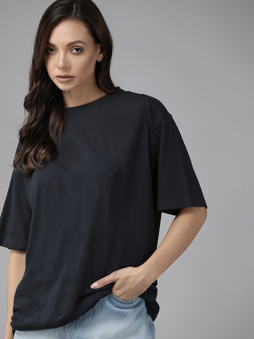 

Roadster Women Navy Blue Drop-Shoulder Sleeves Oversized T-shirt