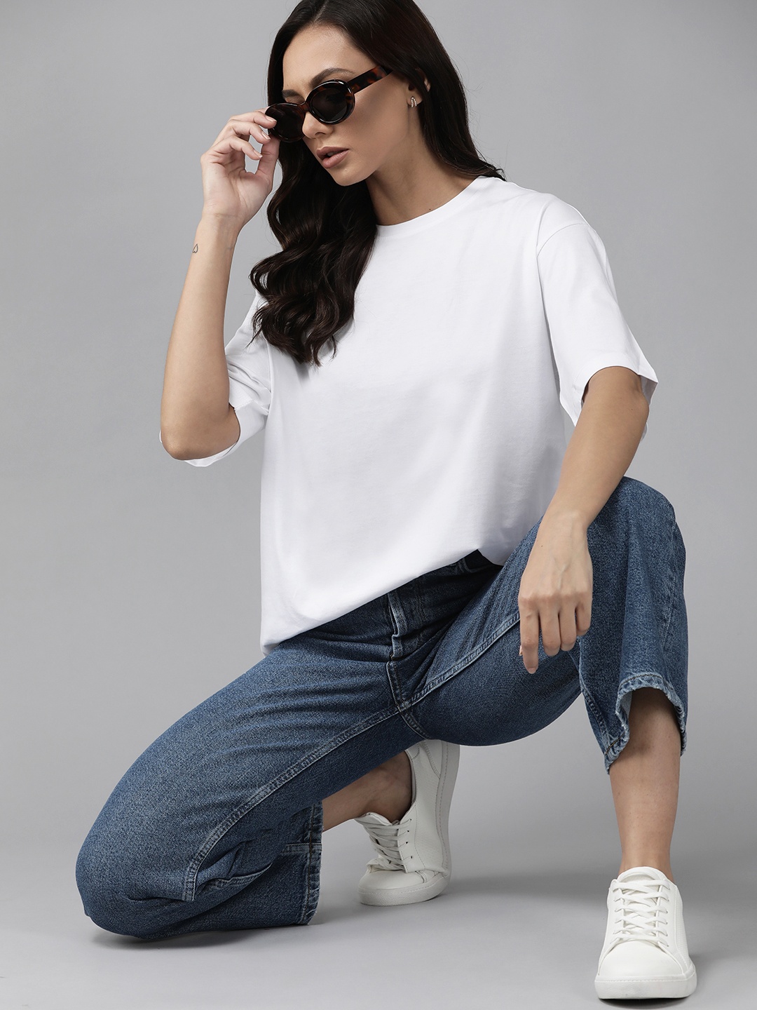 

Roadster Women White Drop-Shoulder Sleeves Oversized T-shirt