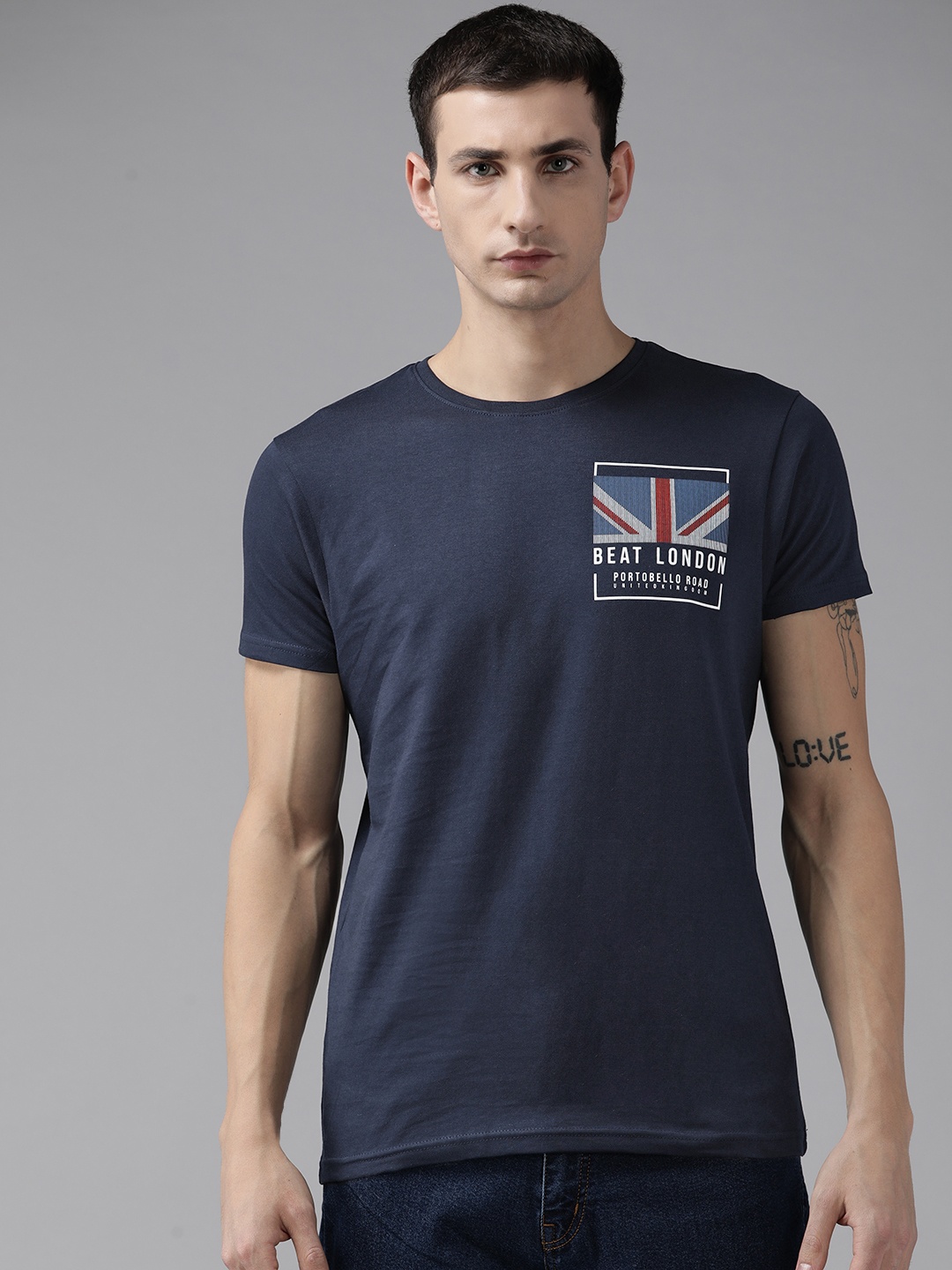 

BEAT LONDON by PEPE JEANS Men Brand Logo Printed Pure Cotton Slim Fit T-shirt, Navy blue