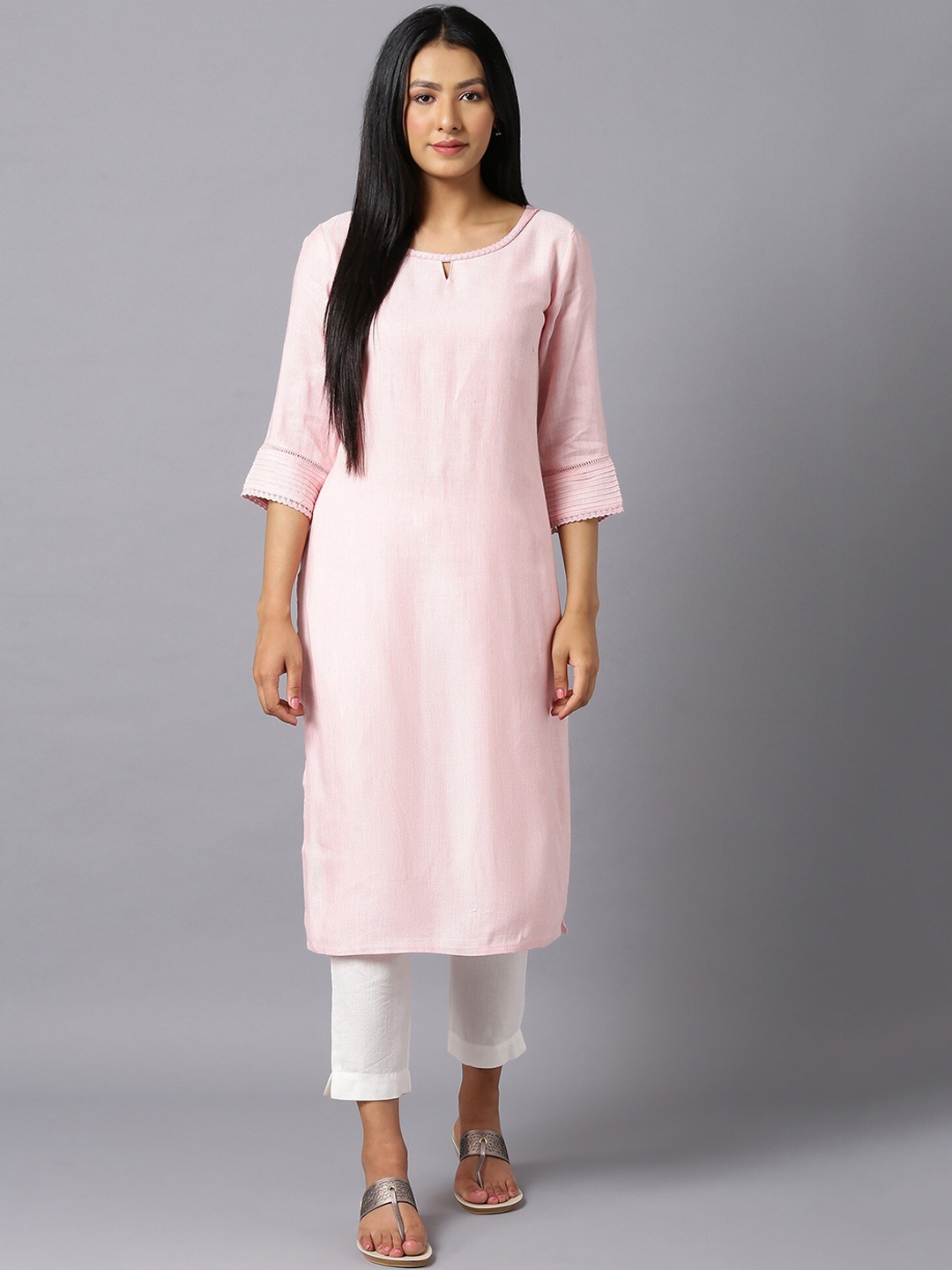 

AURELIA Women Pink Solid Straight Kurta