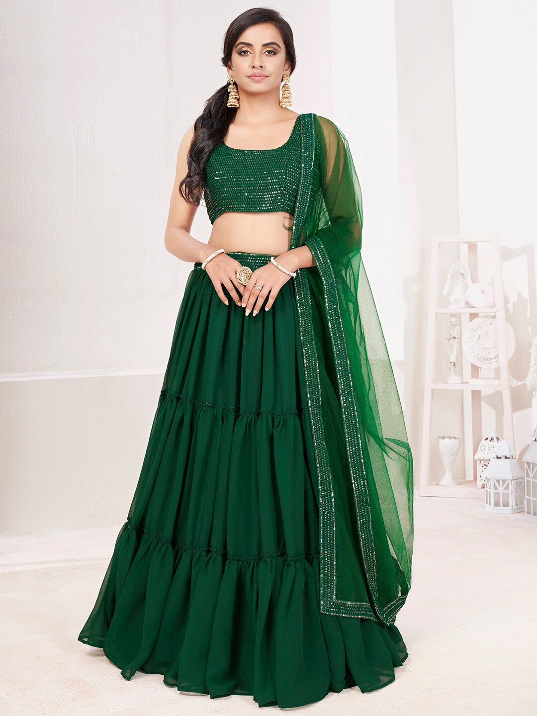

SHOPGARB Green & Gold-Toned Embellished Semi-Stitched Lehenga & Unstitched Blouse With Dupatta