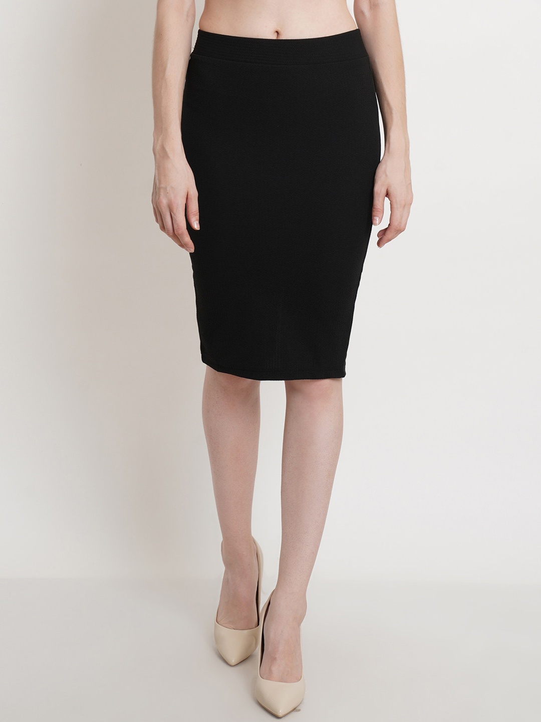 

Popwings Women Black Solid Pencil Skirts
