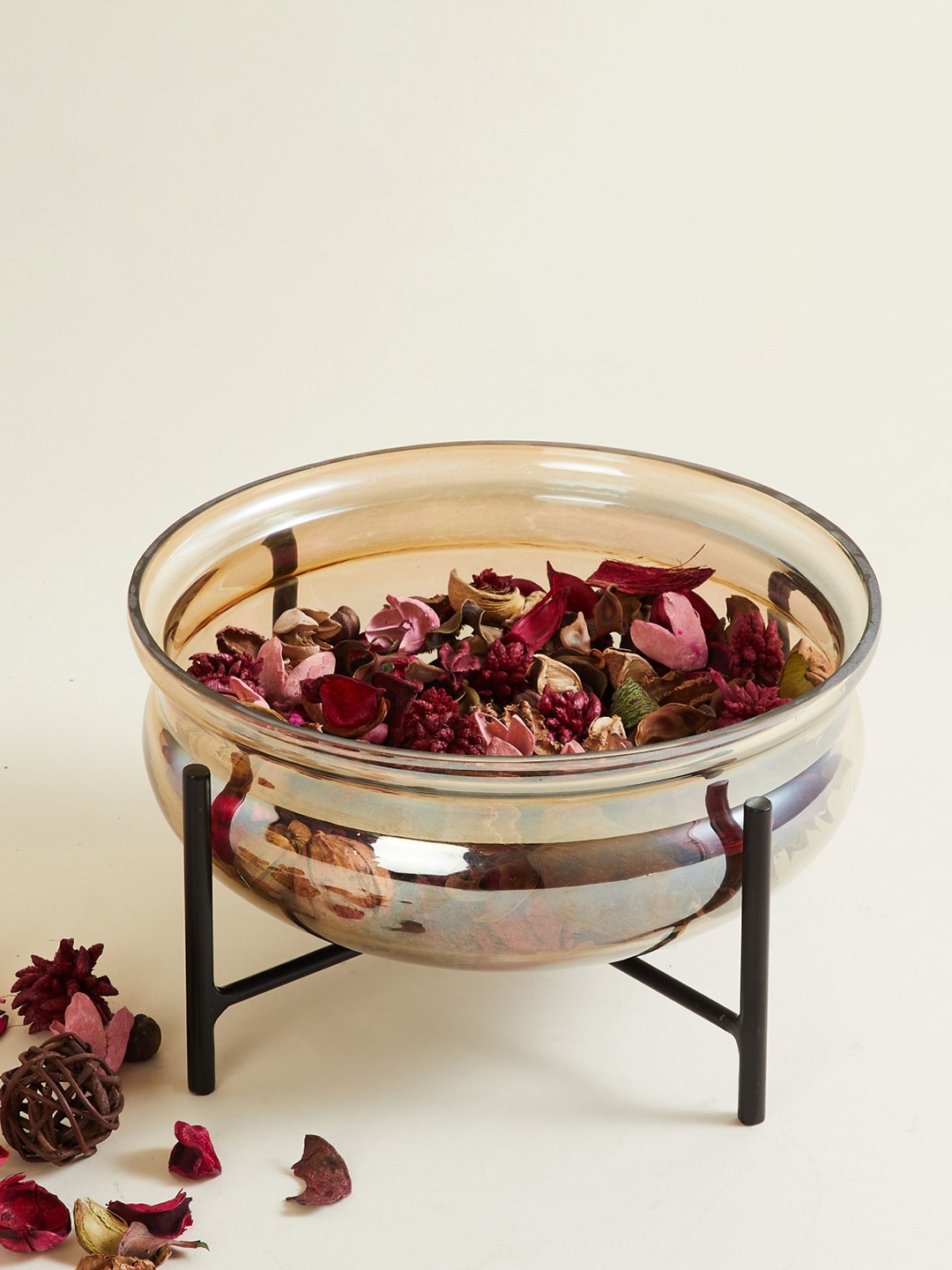 

Home Centre Transparent Fiesta Glaze Glass Round Vase With Stand