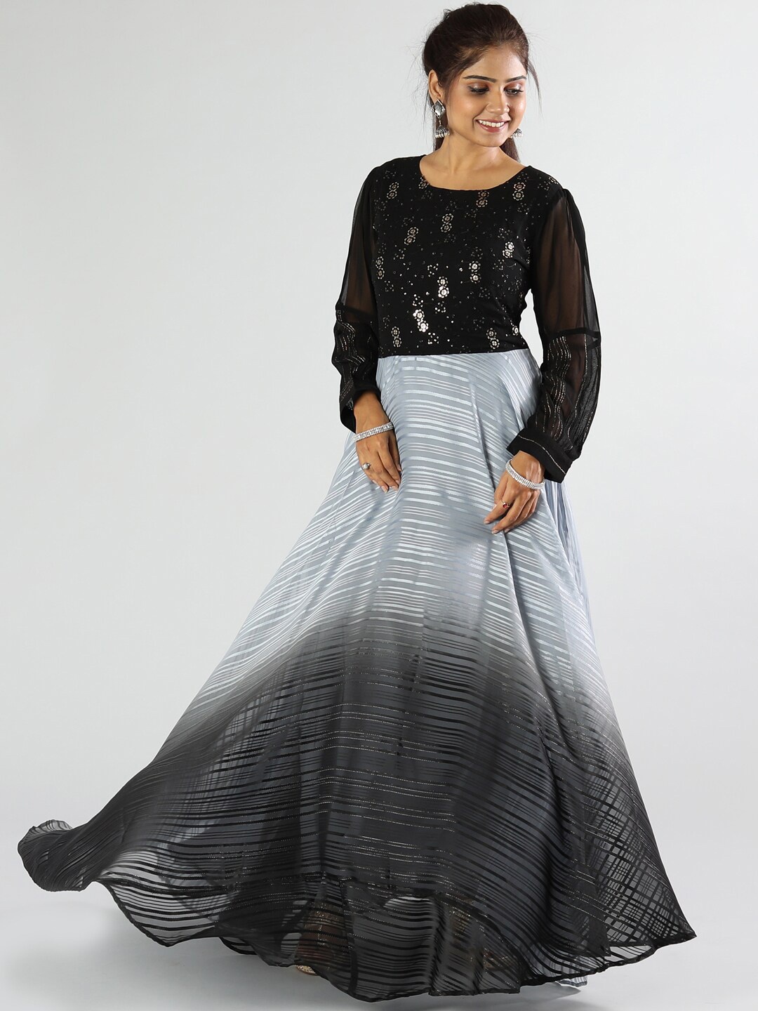 

taruni Black & Grey Embellished Maxi Dress