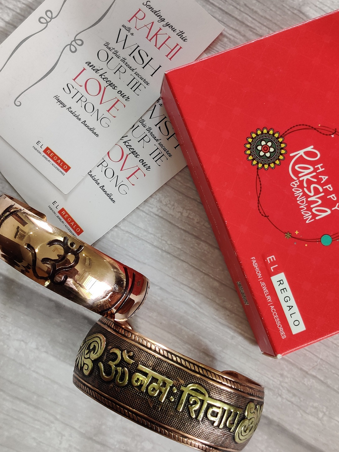

EL REGALO Bhaiya Bhabhi Set Of 2 Gold-Toned Kada Rakhi