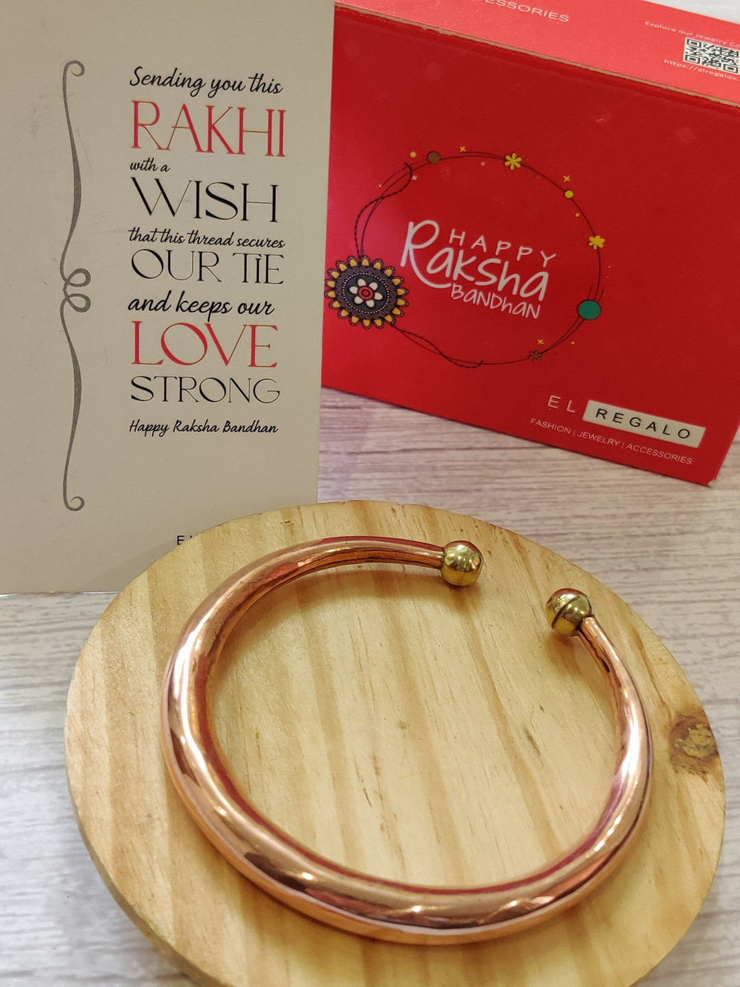 

EL REGALO Men Gold-Toned Kada Rakhi