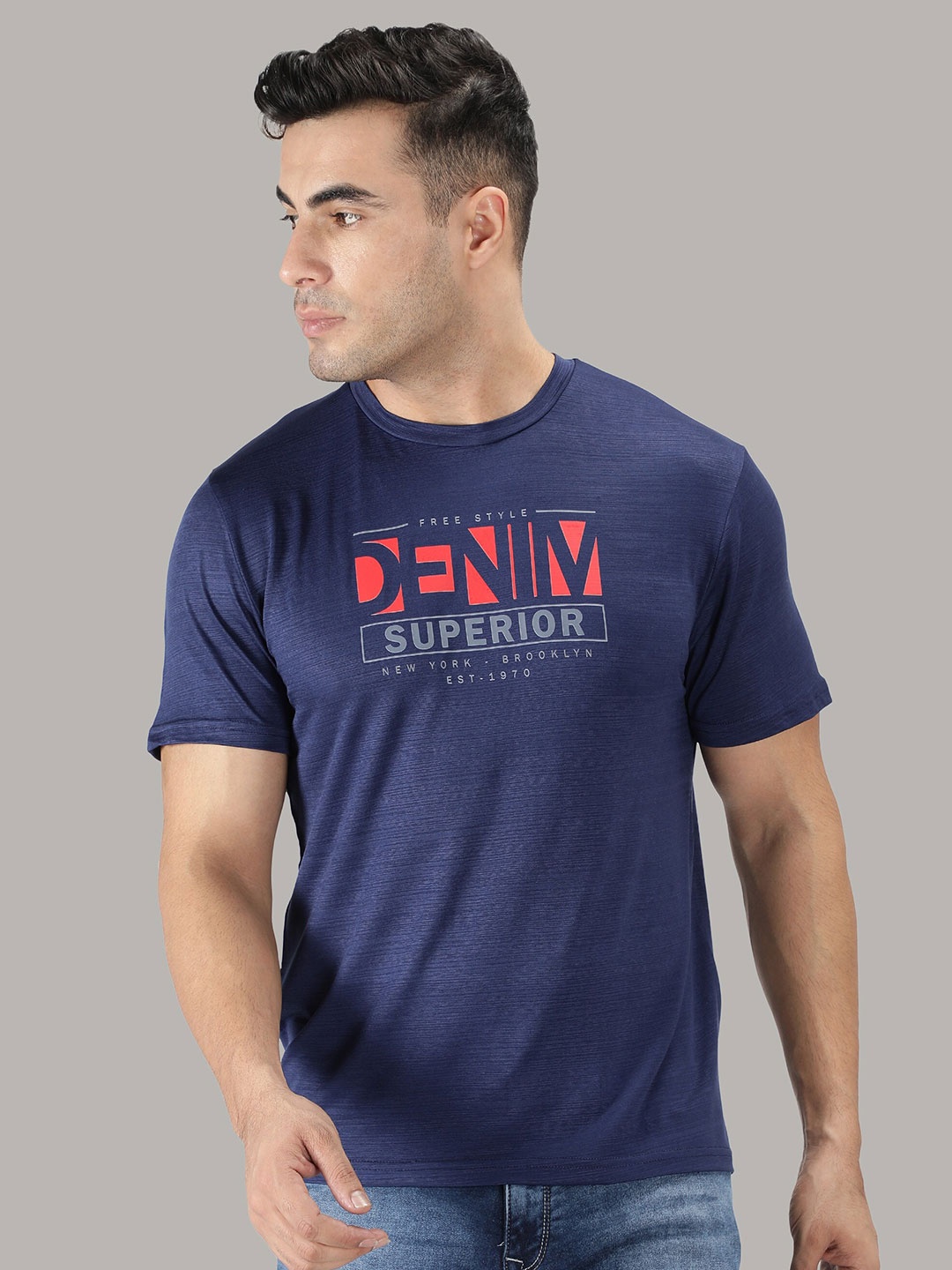 

Reshavio Men Navy Blue Typography Printed Applique T-shirt