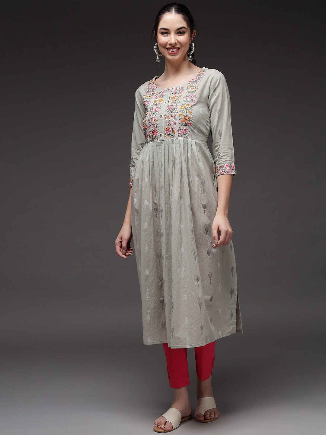 

Spera Women Green Floral Printed Thread Work A-Line Kurta