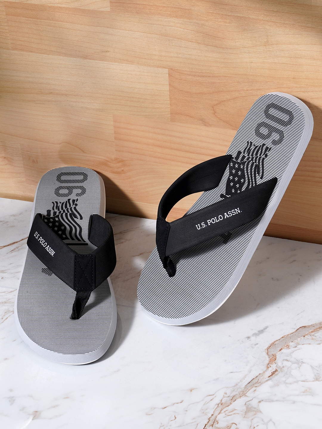 

U S Polo Assn Men Black & Grey Printed Thong Flip-Flops