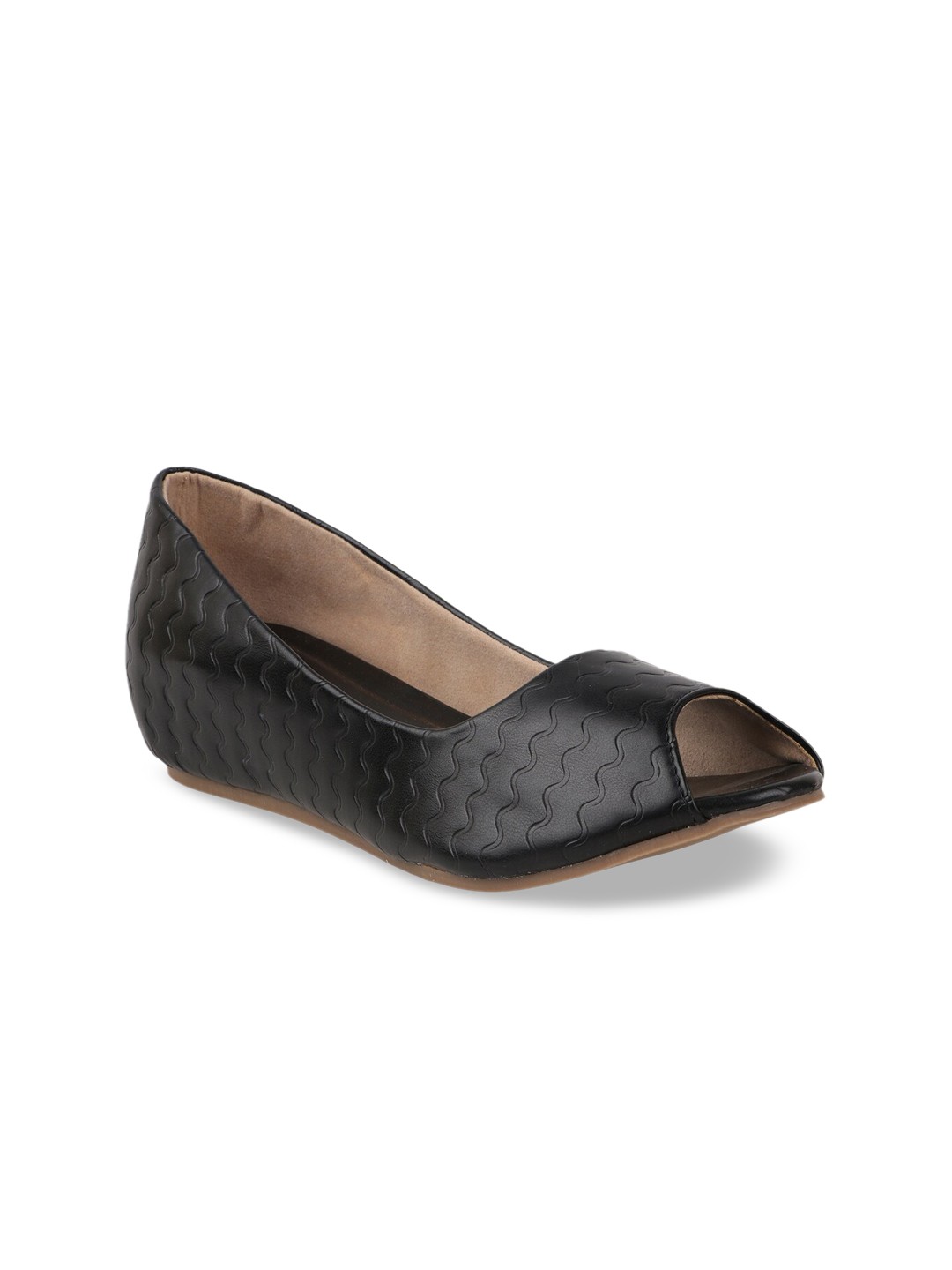 

THE WHITE POLE Women Black Textured Flats