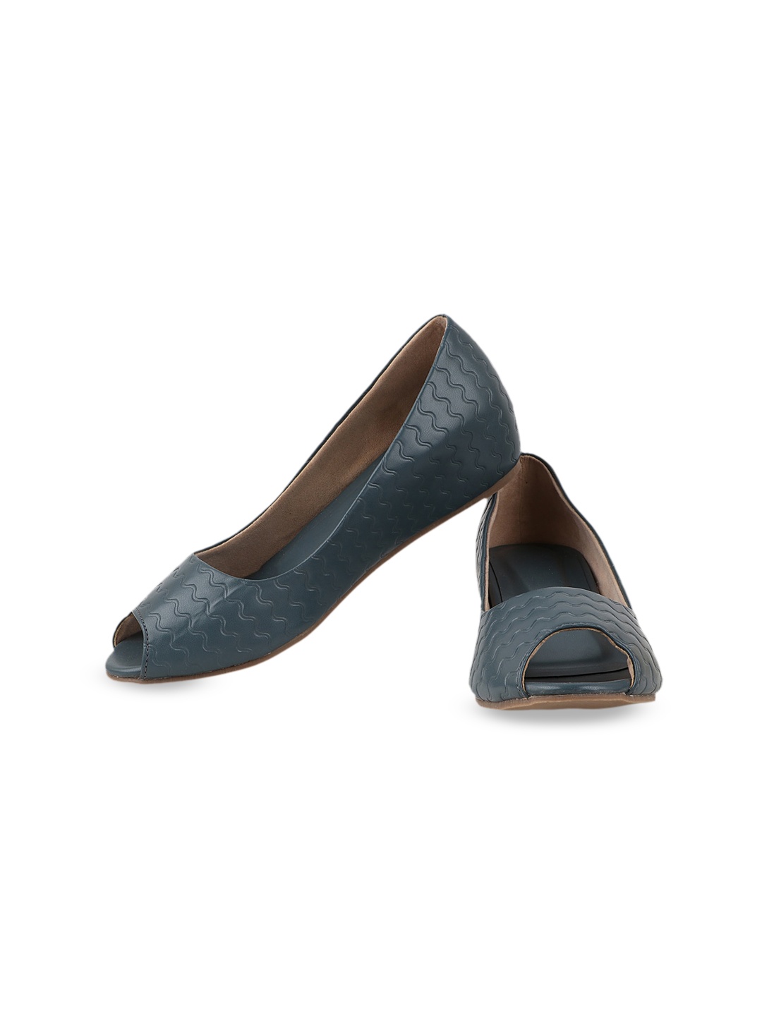 

THE WHITE POLE Women Pink Ethnic Flats