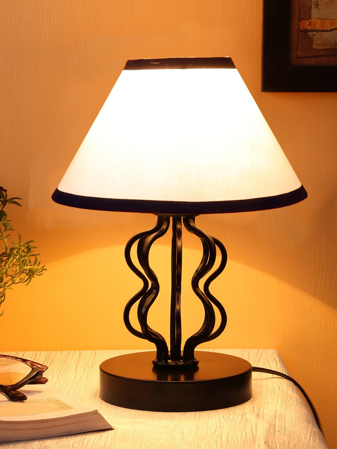 

Devansh White Table Lamp