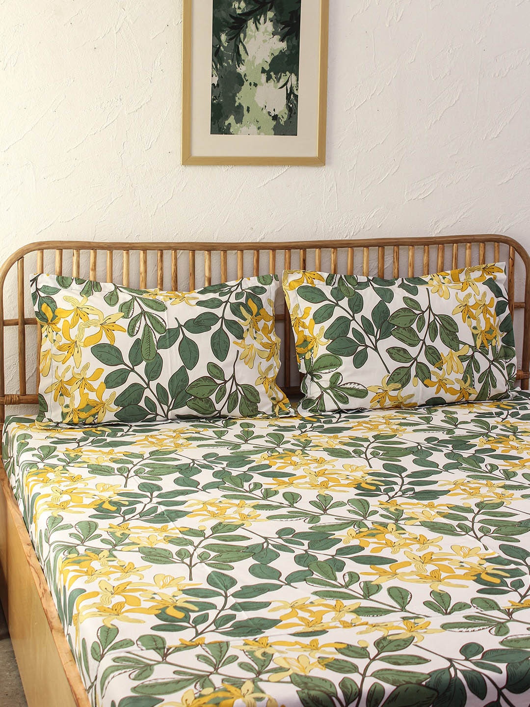 

House This White & Green Floral cotton 180 TC King Bedsheet with 2 Pillow Covers