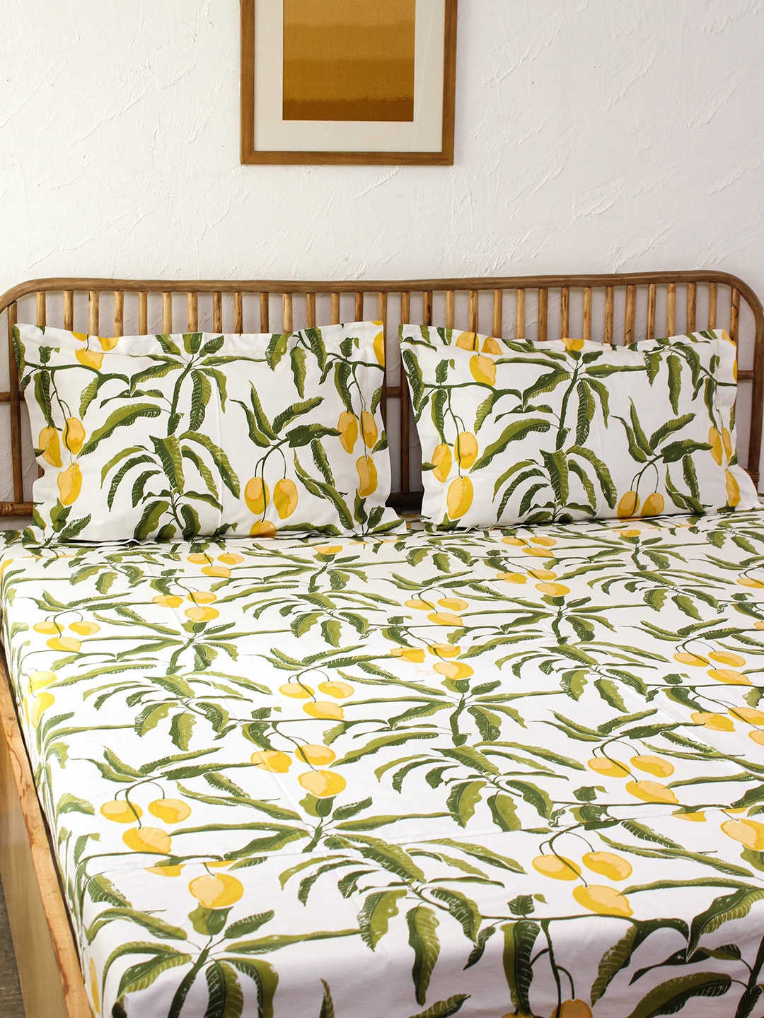 

House This Yellow & Green Printed Pure Cotton 180 TC Queen Bedsheet With 2 Pillow Covers