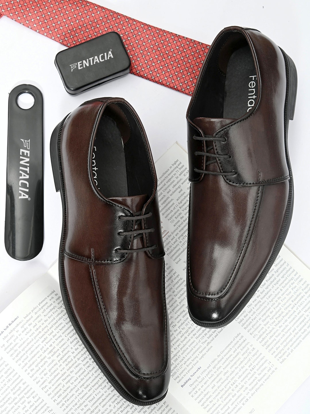 

Fentacia Men Brown Solid Lace-Ups Formal Derbys
