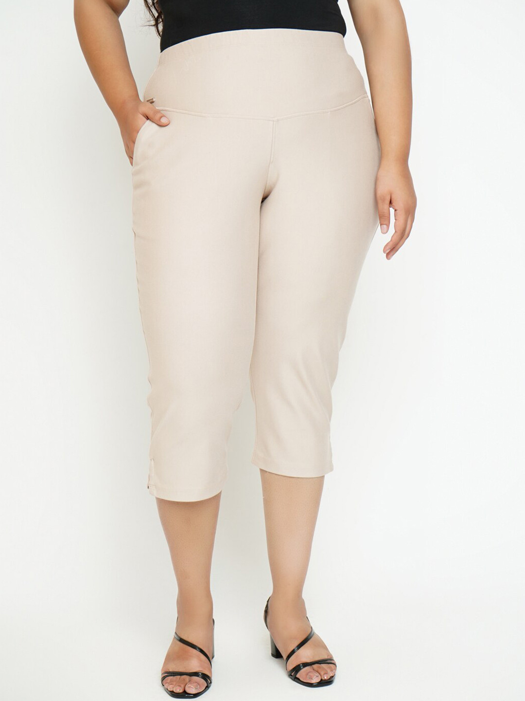 

Amydus Women Beige Plus Size High-Rise Three Fourth Length Trousers