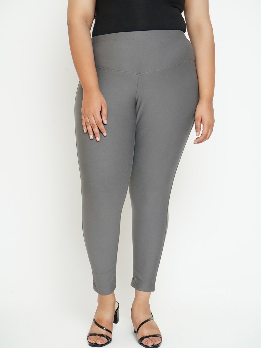 

Amydus Plus Size Women Grey Solid Skinny Fit Jeggings