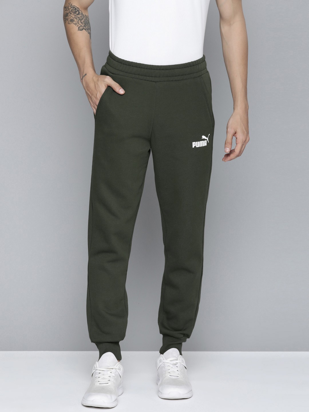 

Puma Men Olive Green Printed Essential Logo Regular Fit Knitted Joggers