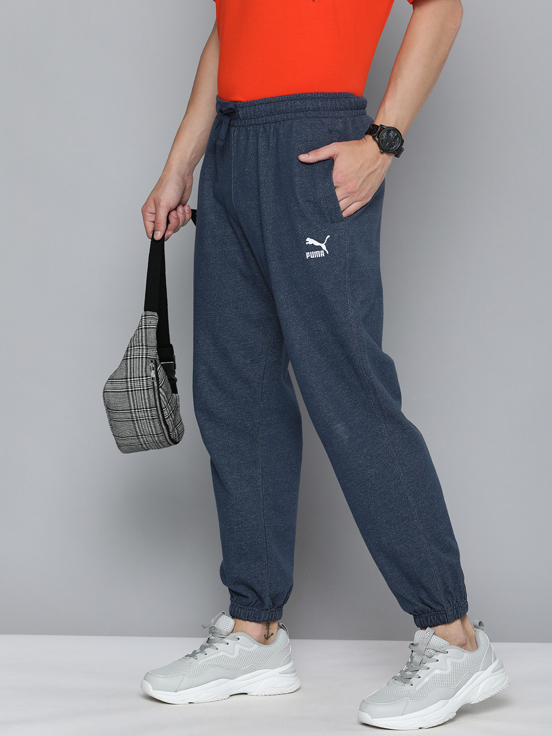 

Puma Men Navy Blue Classics Soft Ink Joggers