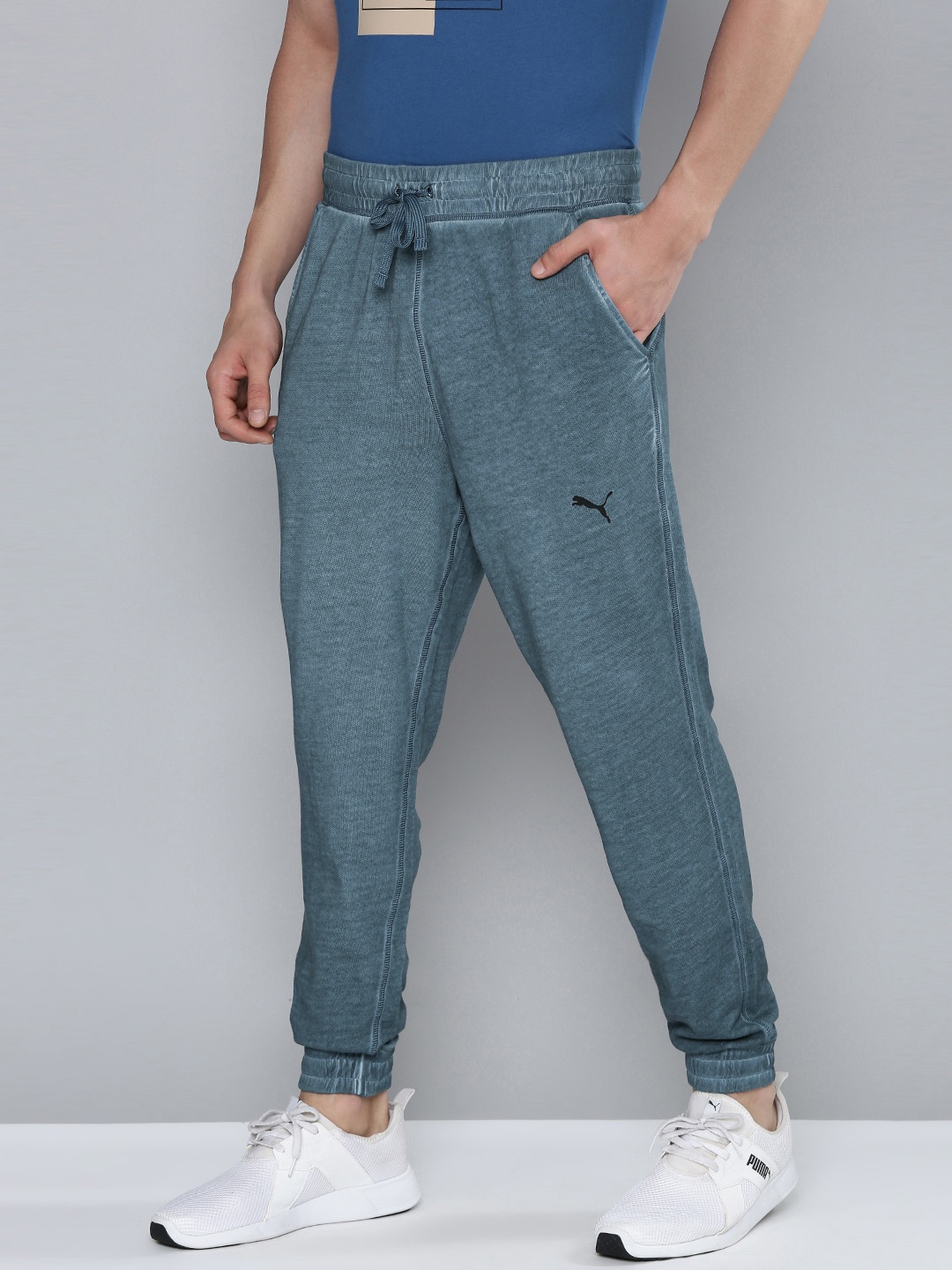 

Puma Men Blue Solid Tailored Fit Mid-Rise Pure Cotton dryCELL Studio Wash Training Joggers