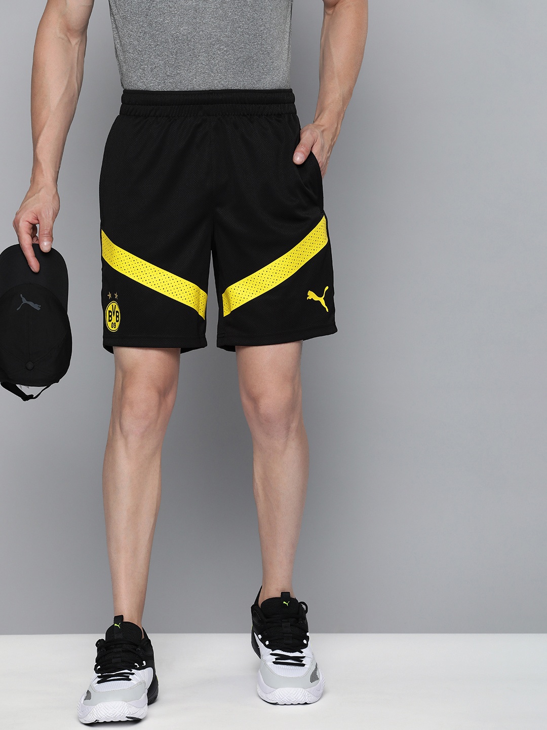 

Puma Men BVB Colourblocked Outdoor Training Sports Shorts, Black