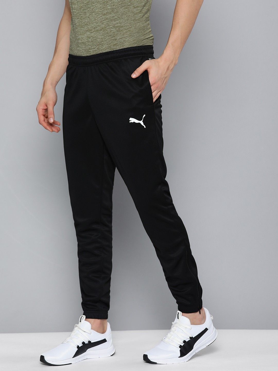 

Puma Men Navy Blue dryCELL Team Rise Training Joggers, Black