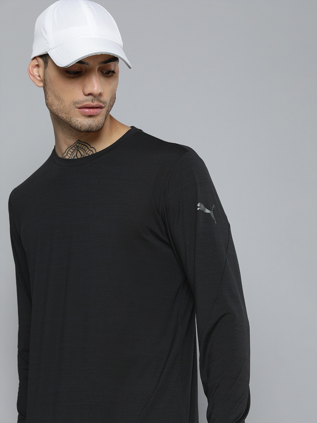 

Puma Men Black Brand Logo dryCELL Round Neck RUN CLOUDSPUN T-shirt