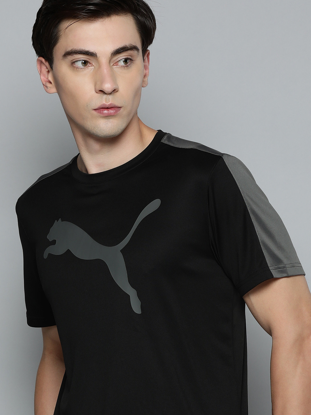 

Puma Men Black & Grey Brand Logo Printed T-shirt