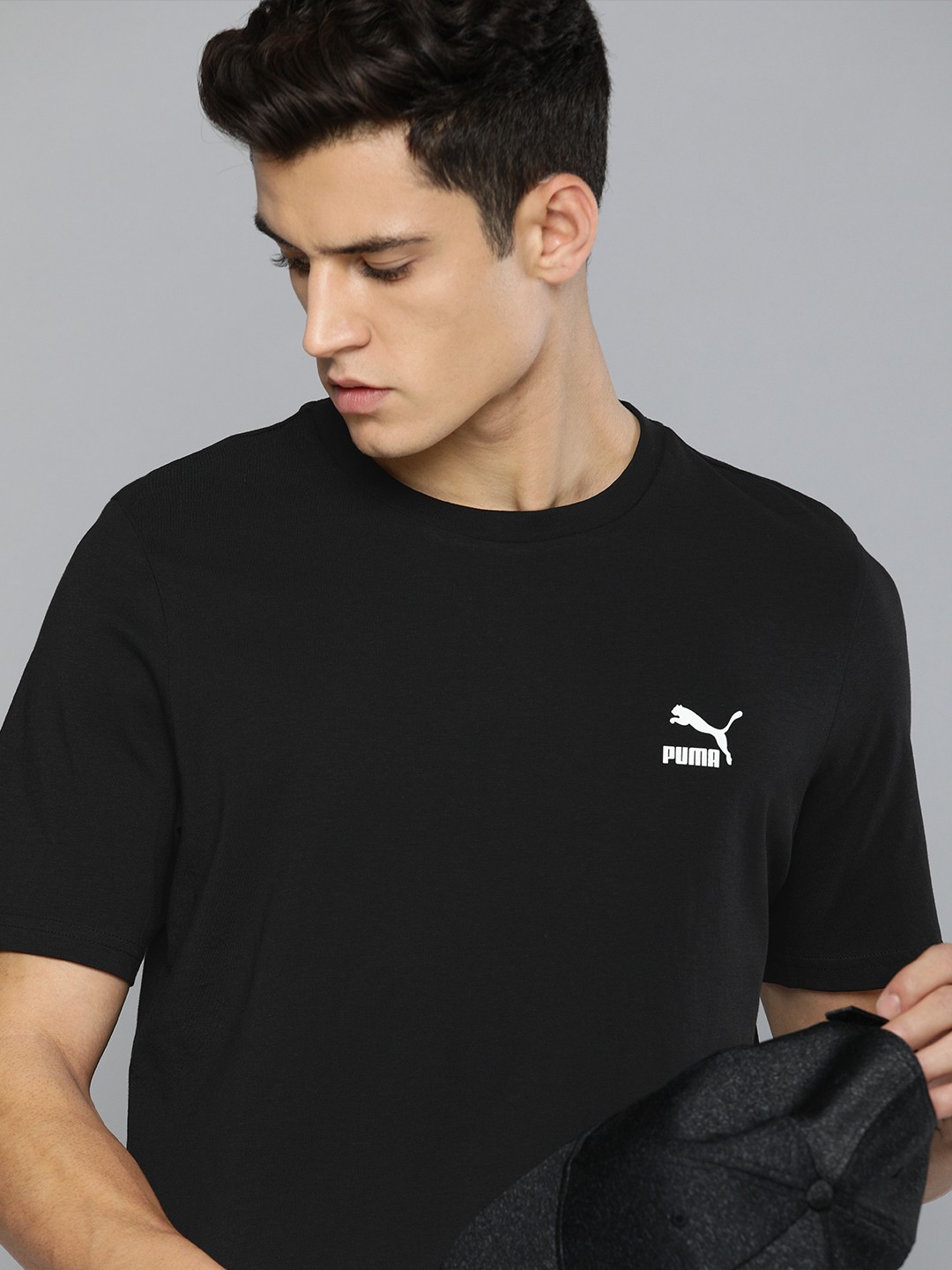 

Puma Men Black Classic Small Logo T-shirt