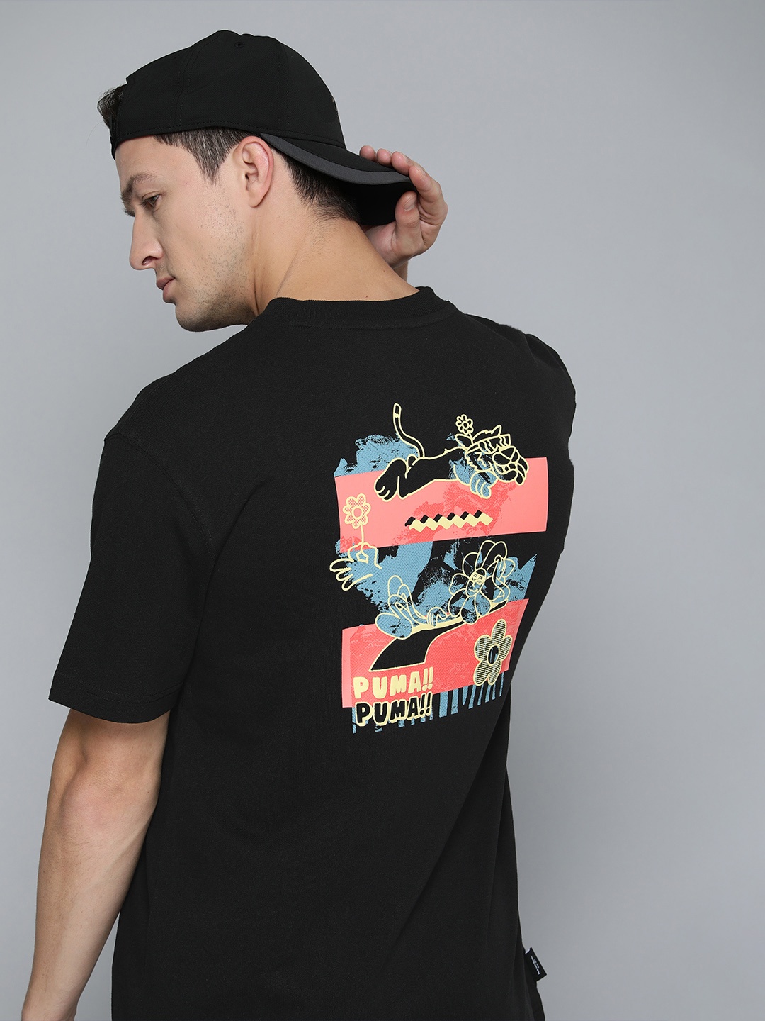 

Puma Men Black Relaxed Fit Downtown Graphic Printed T-shirt