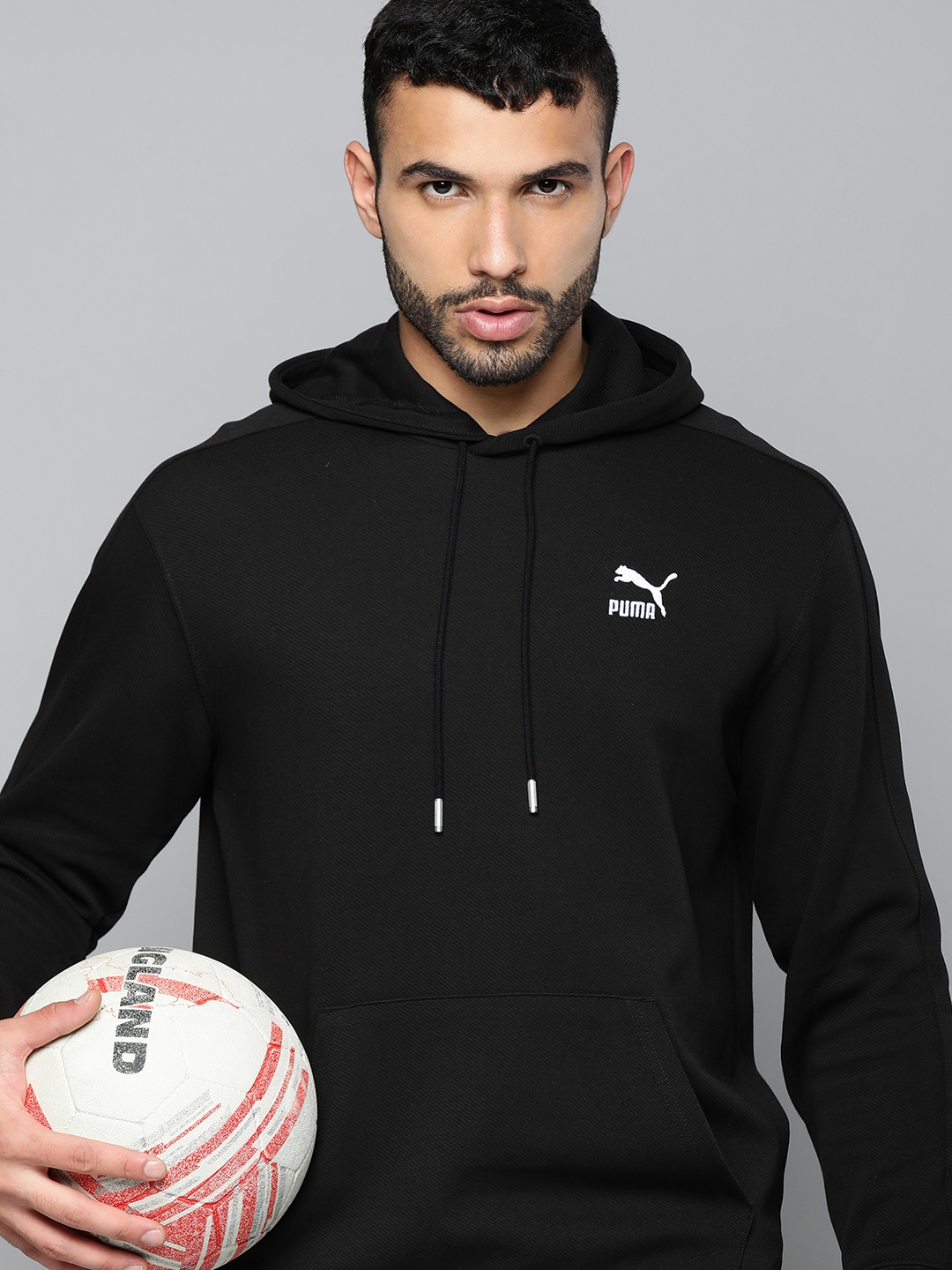 

Puma Men Black T7 Hooded Regular Fit Sweatshirt