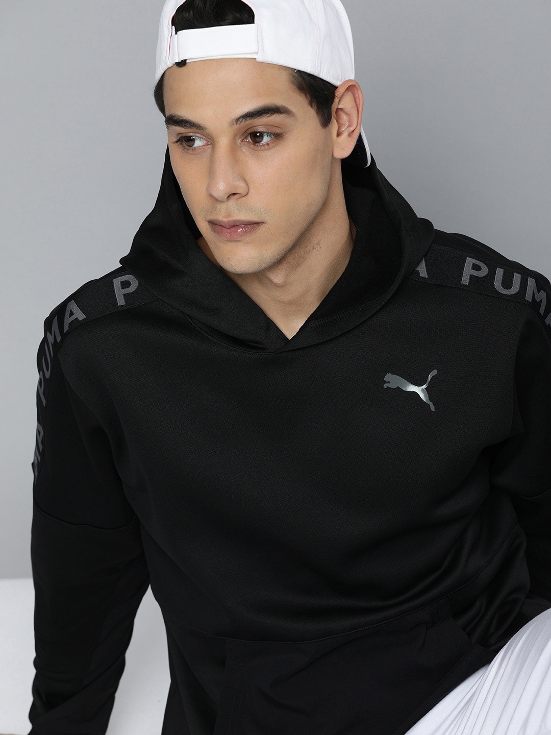 

Puma Men FIT PWRFLEECE Brand Logo Printed Hooded Sweatshirt, Black