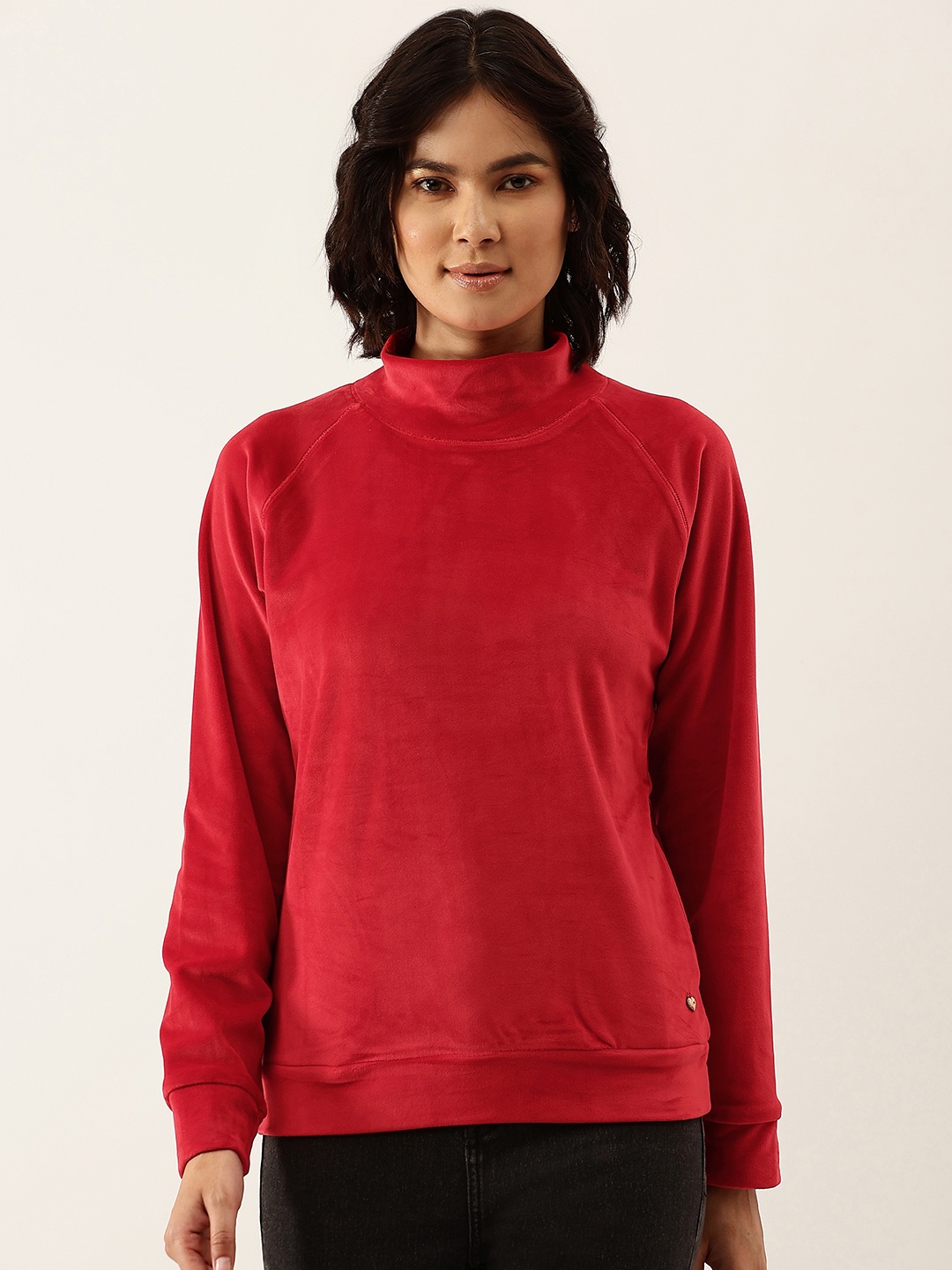 

Monte Carlo Women Red Solid Sweatshirt