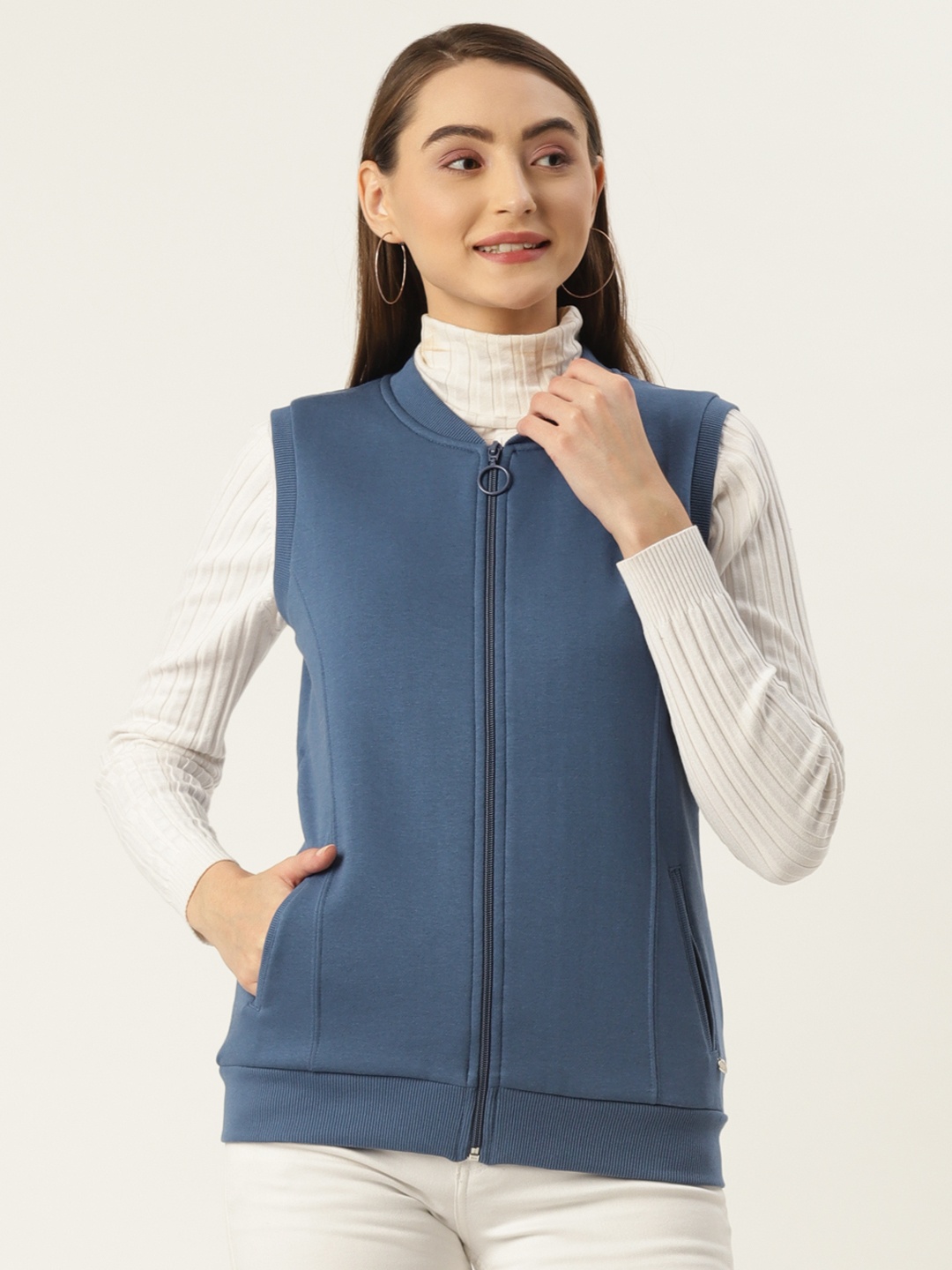 

Monte Carlo Women Blue Solid Sweatshirt