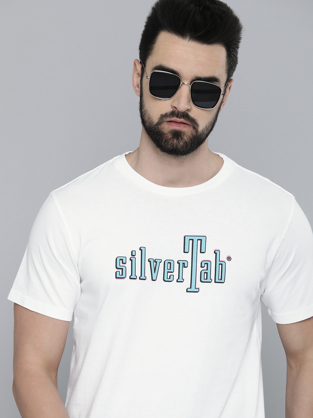 

Levis Men White Typography Print Round Neck Pure Cotton T-shirt