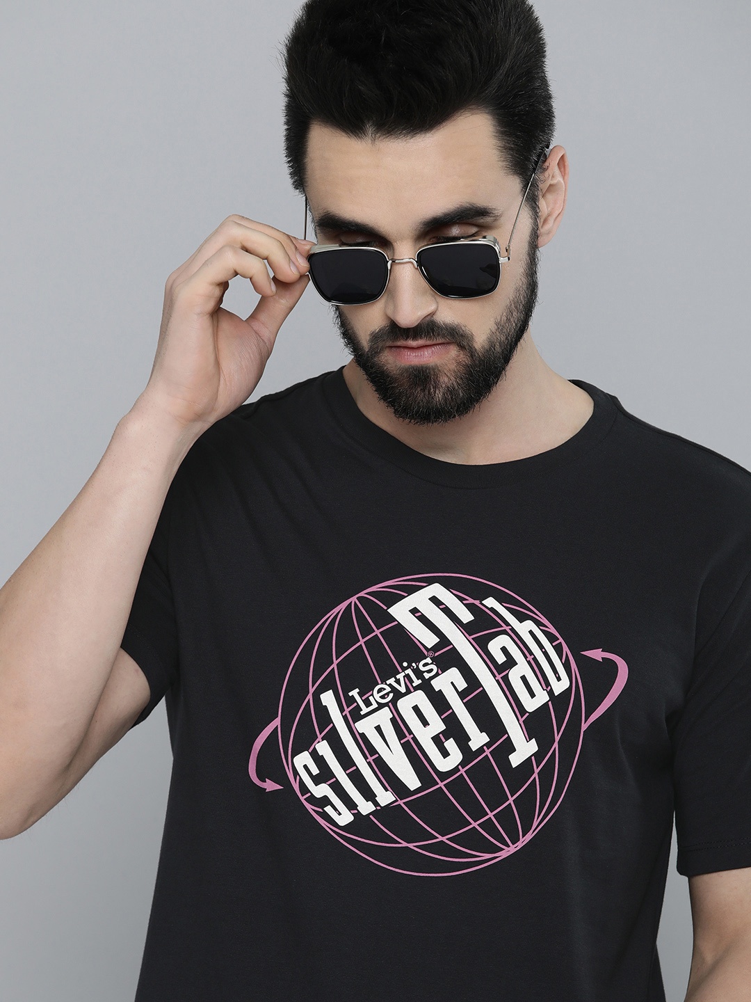

Levis Men Black Typography Print Round Neck Pure Cotton T-shirt