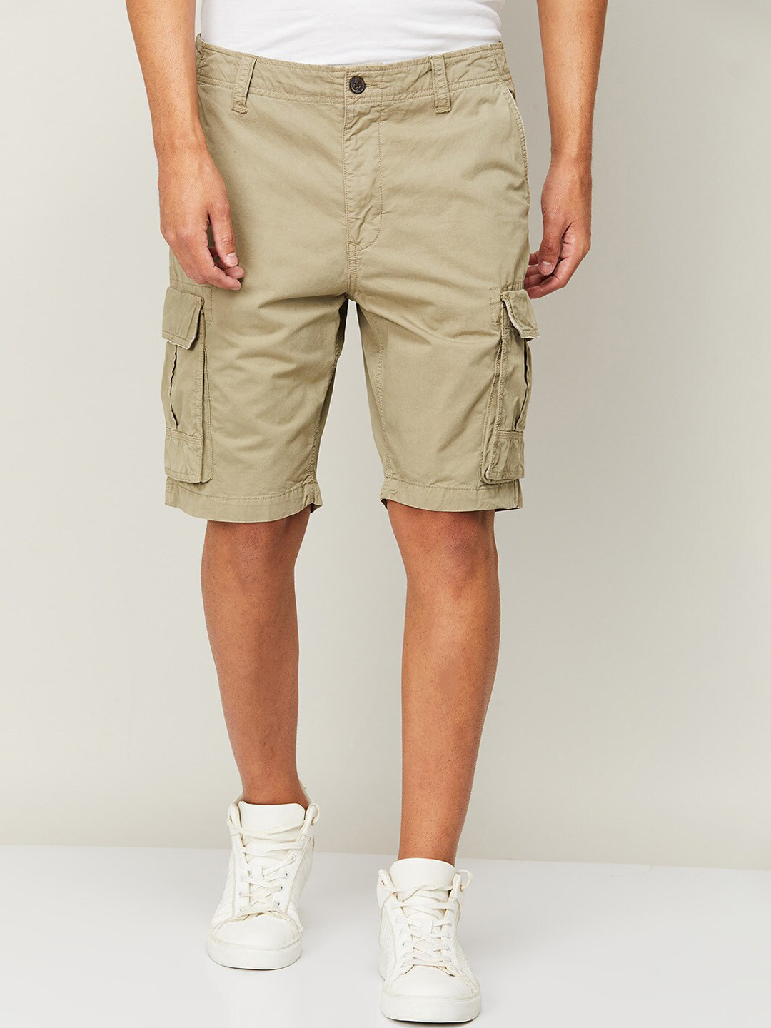 

Forca by Lifestyle Men Beige Cargo Shorts