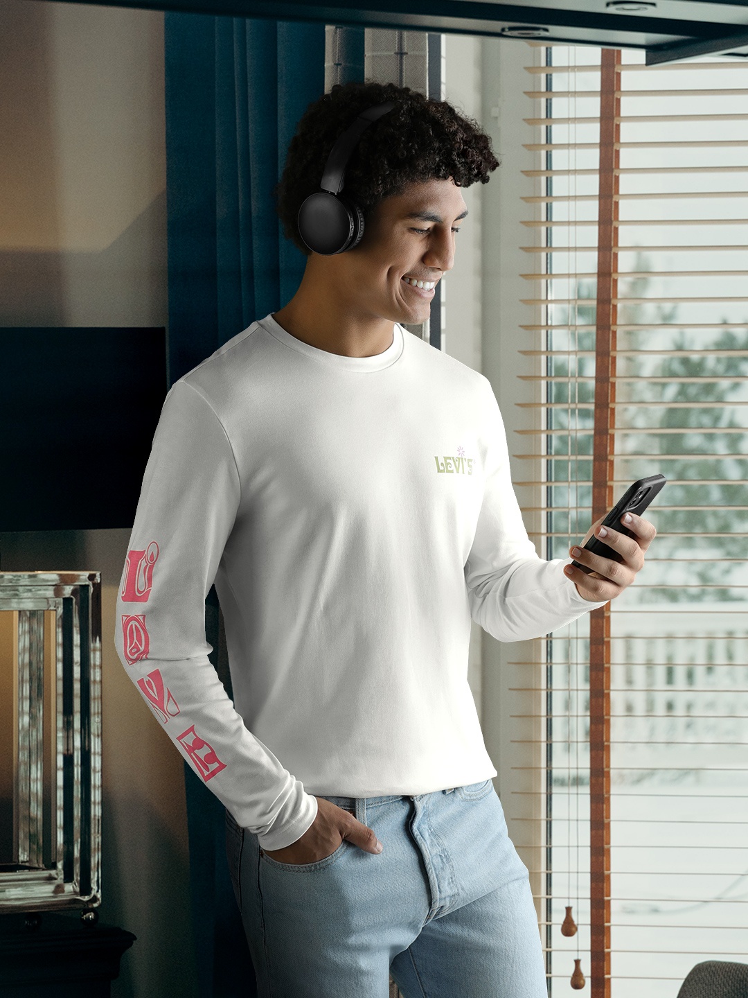 

Levis Men White Printed T-shirt
