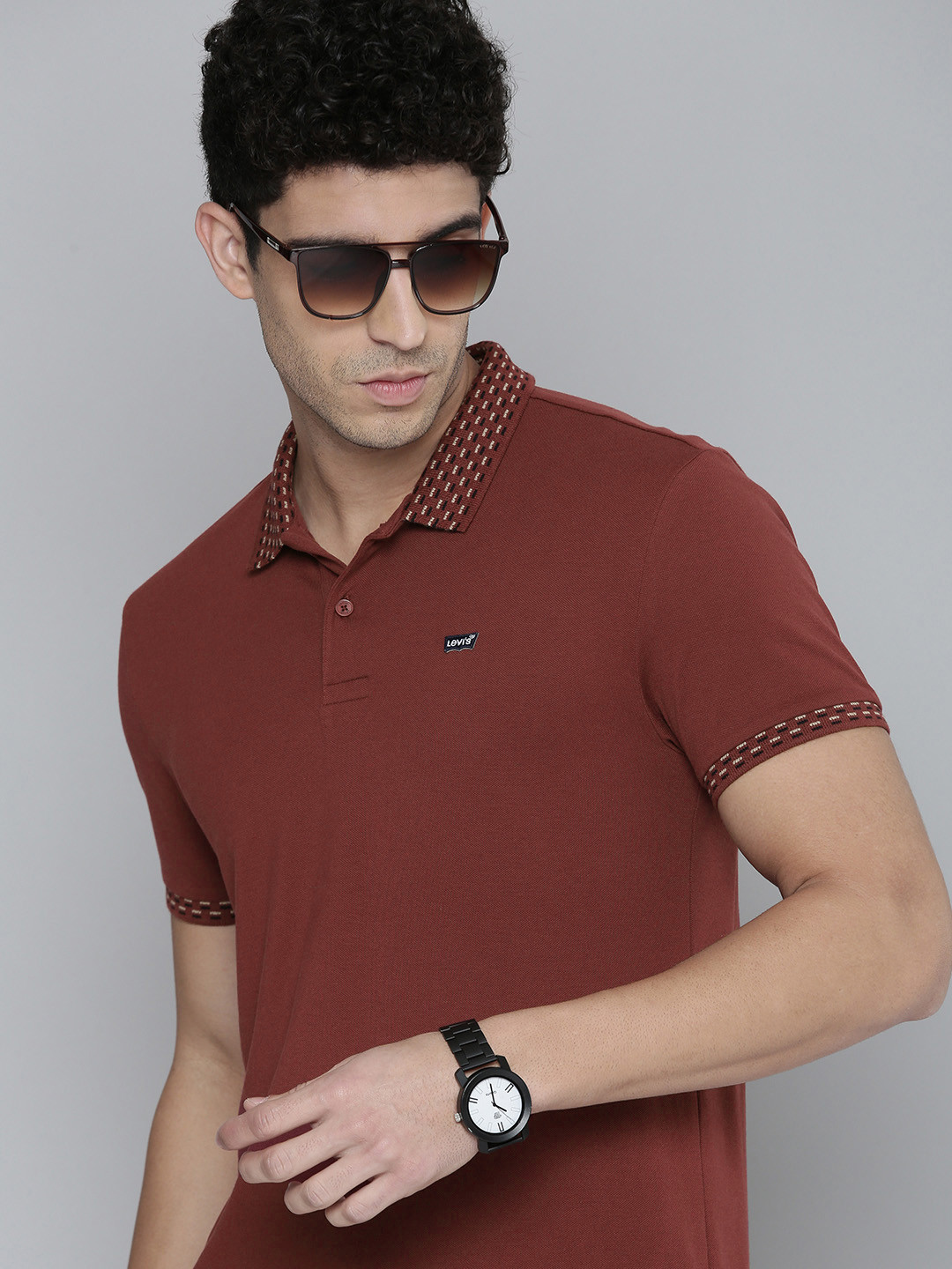 

Levis Men Red Solid Polo Collar Casual T-shirt