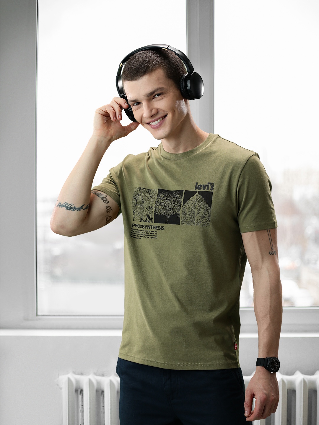 

Levis Men Olive Green Printed T-shirt